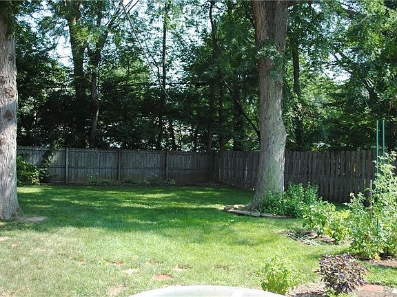 3rd image of 230 Baldwin Dr