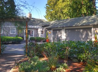 16350 Reitan Rd NE, Bainbridge Island, WA 98110