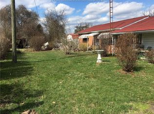 16360 Winfield Rd, Winfield, WV 25213