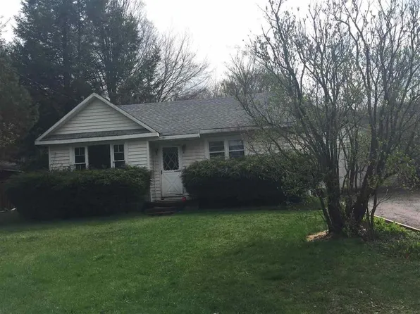 330 Laurel Ave, Fallsburg, NY 12733