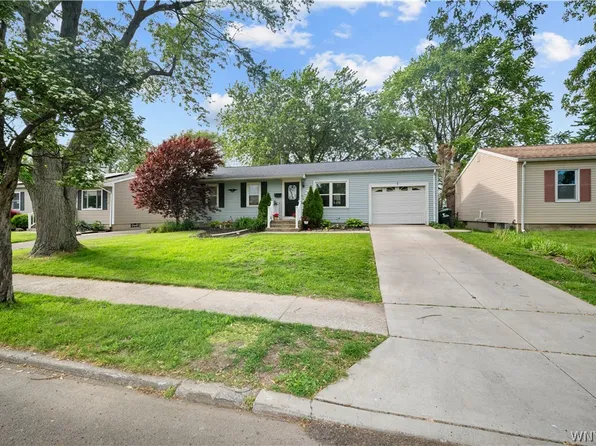 334 Desmond Dr, Tonawanda, NY 14150
