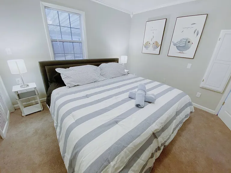 12005 Greenleaf Dr SE — Photo 13