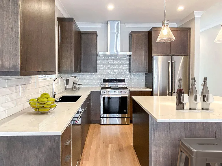 3345 N Kenmore Ave #1 — Photo 2