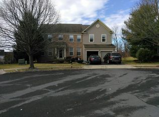 2126 Grandy Ct, Macungie, PA 18062