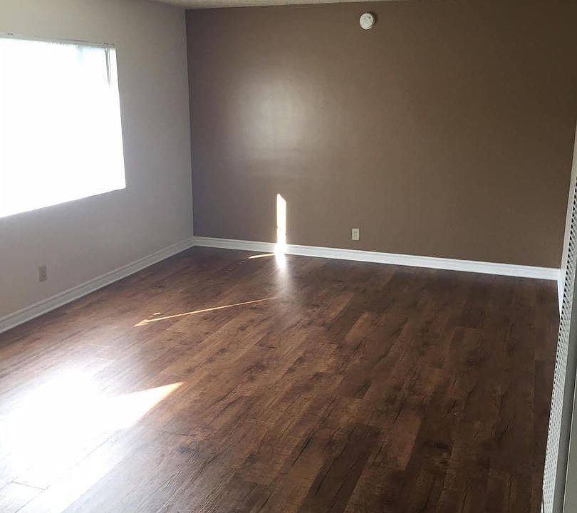 1st image of 10516 Arrington Ave APT 3