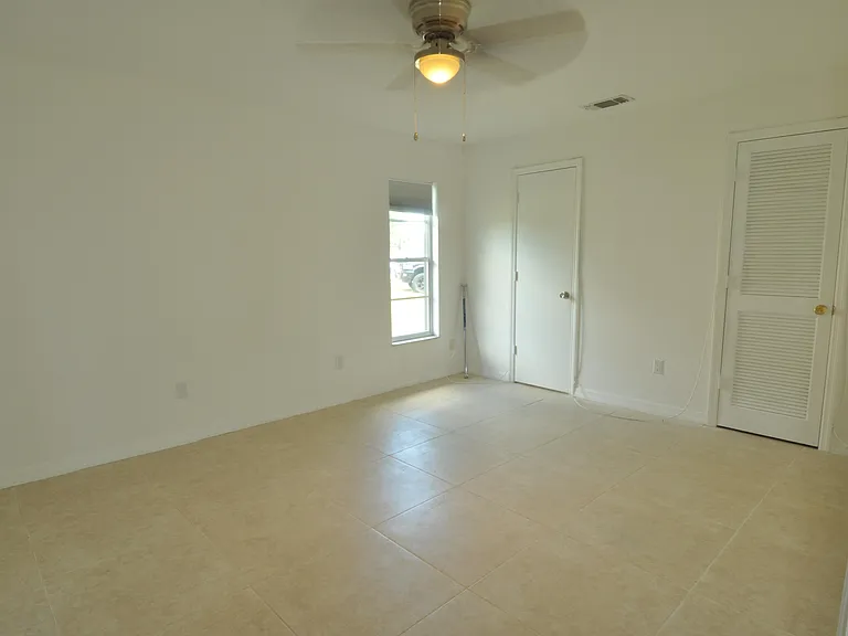 838 Gillen Ave NW — Photo 12