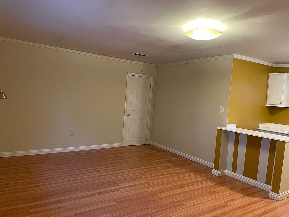 1st image of 13012 McKinley Ave #3