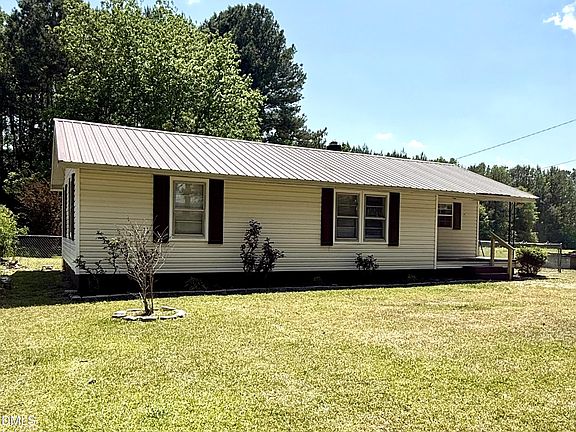 2nd image of 42 Happy Trails Ln