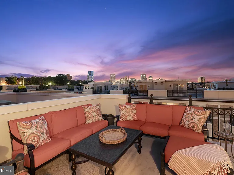921 Valencia Ct #120 — Photo 85