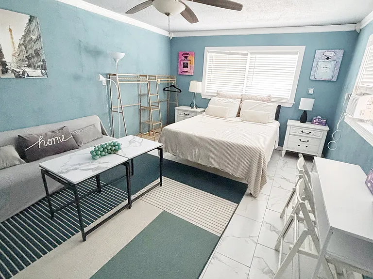 2575 E Bay Isle Dr SE — Photo 3