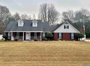 128 Sims St, Trinity, AL 35673
