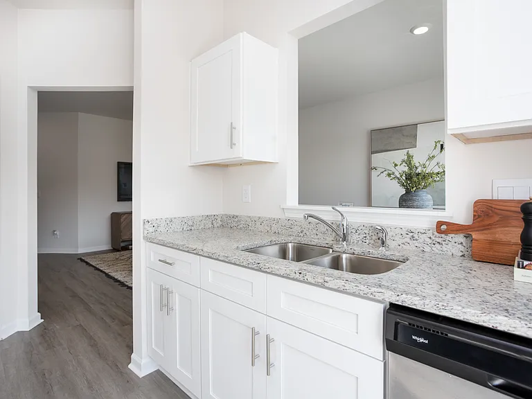 5500 Avery Dr — Photo 9
