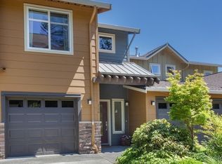 90 Cougar Ridge Rd NW, Issaquah, WA 98027