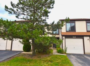 769 Colorado Ct, Carol Stream, IL