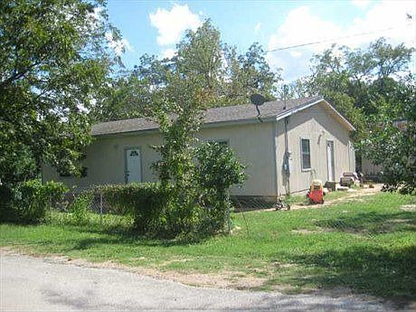 4th image of 200 Yeager St