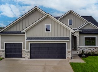 820 Hamilton Rd, Waukee, IA 50263