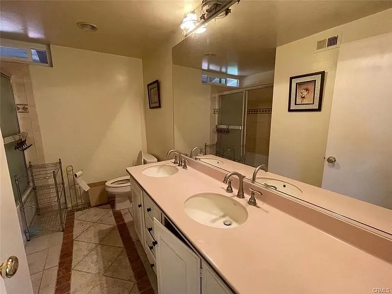 1420 Kensington Dr — Photo 10