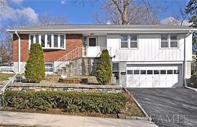 1st image of 642 Odell Ave
