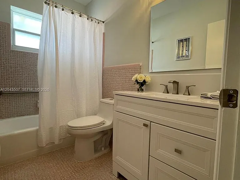 1300 N 17th Ave #205 — Photo 13
