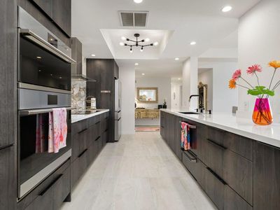 900 Island Dr APT 403, Rancho Mirage, CA, 92270