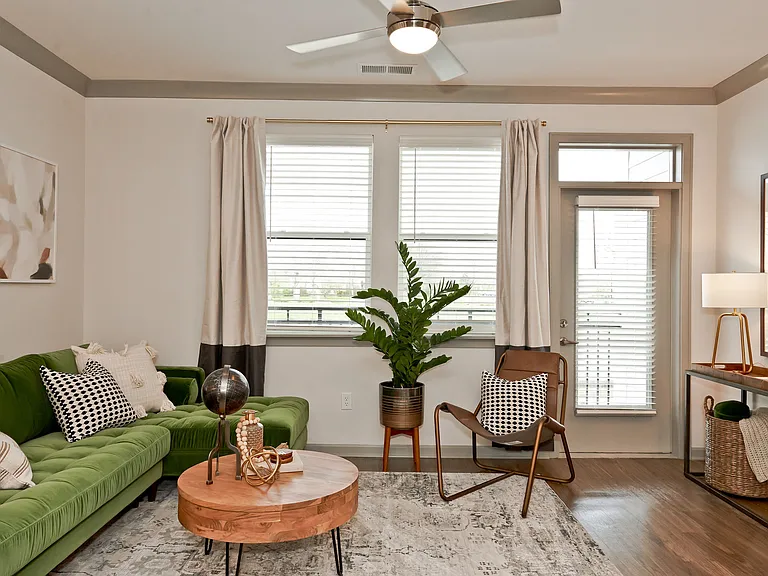 The Otis at Fort Ben Apartments — Photo 17