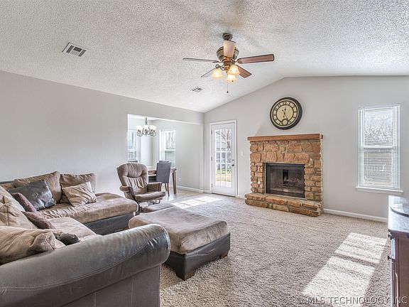 4th image of 1430 E 140th Pl
