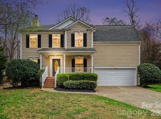 8100 Chatham Oaks Dr, Concord, NC 28027