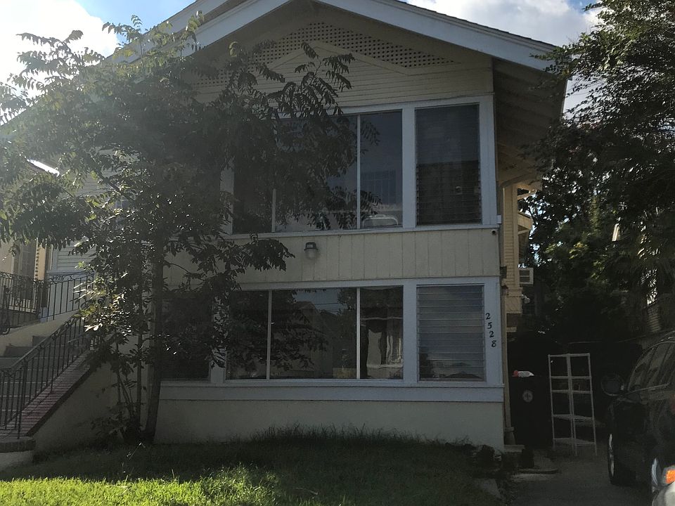 1st image of 2526 Jefferson Ave #28