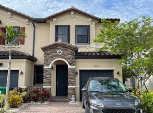 11484 SW 254th St, Homestead, FL 33032