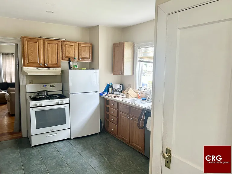 138 Parsons St #1 — Photo 4