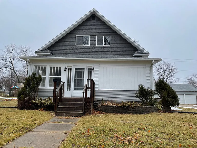 2512 Willis Ave — Photo 1