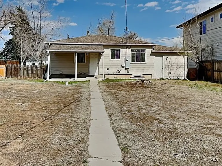 1811 S Saint Paul St — Photo 2
