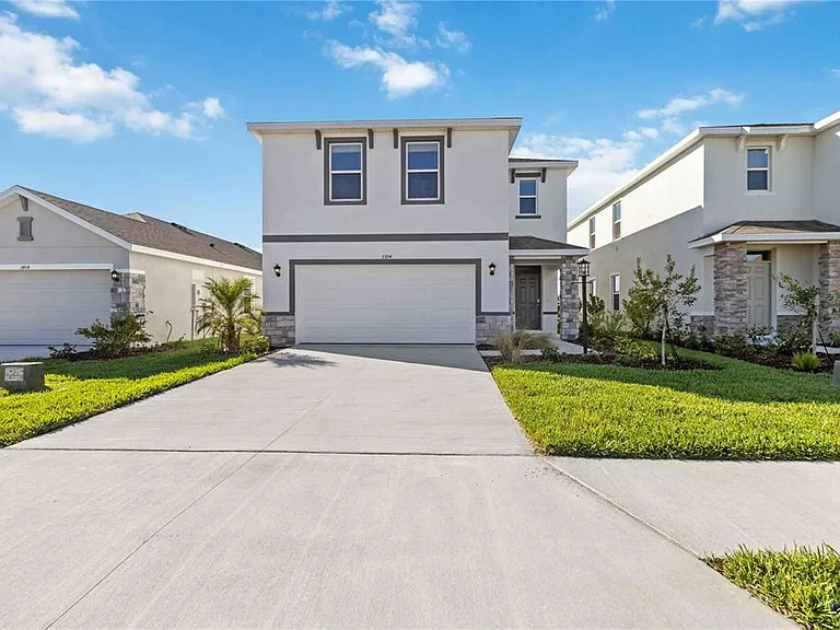 3394 Hilltop Cir — Photo 1