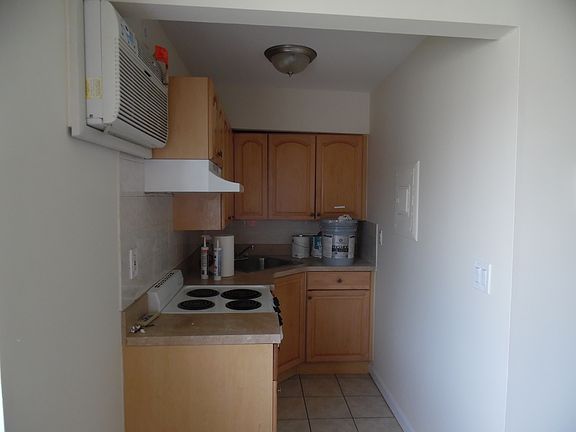 3rd image of 1259 Richmond Ave