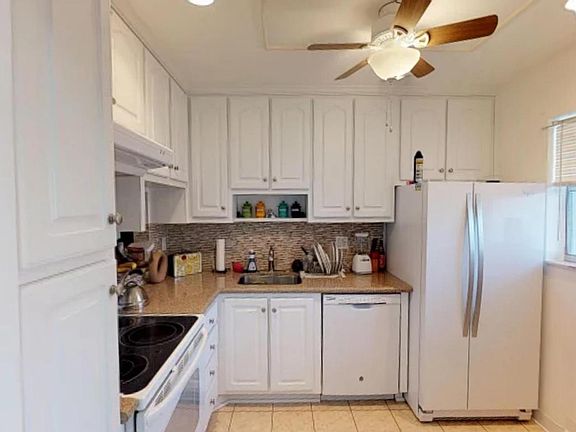3rd image of 204 Oxford Pl #200