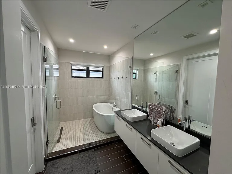 8283 NW 47th Ln #8283 — Photo 18