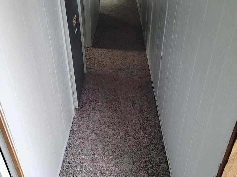 1421 Lee Ave — Photo 10
