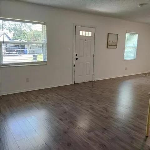 1st image of 351 Davenport Ave NE