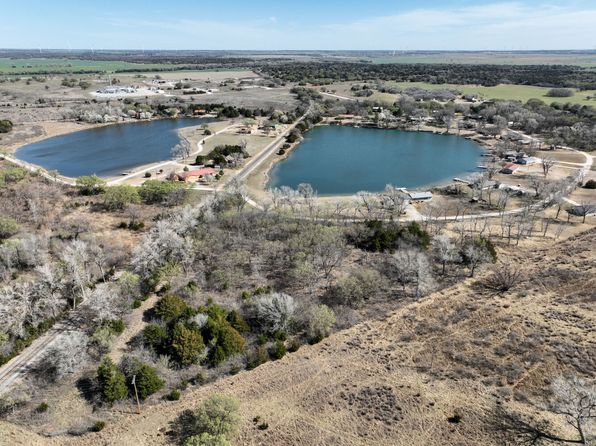 268207 Lakeview Rd, Ames, OK 73718