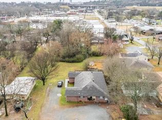 914 W 43rd St #A, North Little Rock, AR 72118