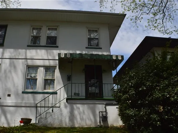 125 Ida Ave, Donora, PA 15033