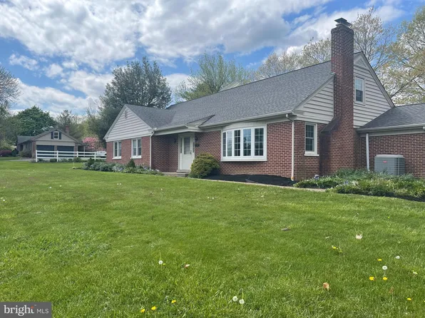 2424 Bergey Rd, Hatfield, PA 19440