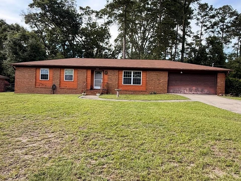 1st image of 310 Sweetbriar Dr
