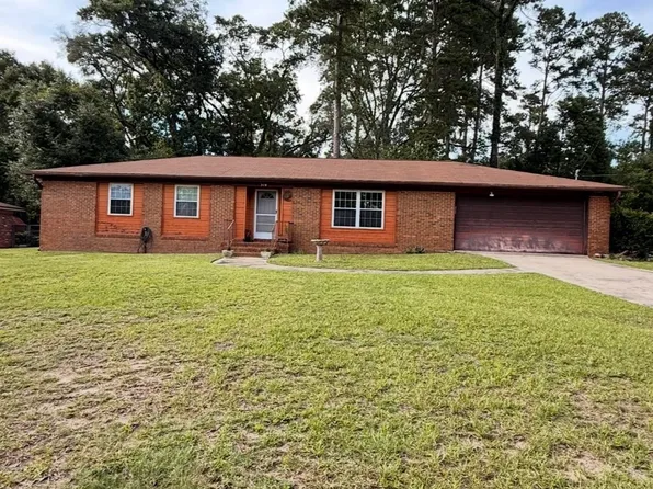 310 Sweetbriar Dr, Tallahassee, FL 32312