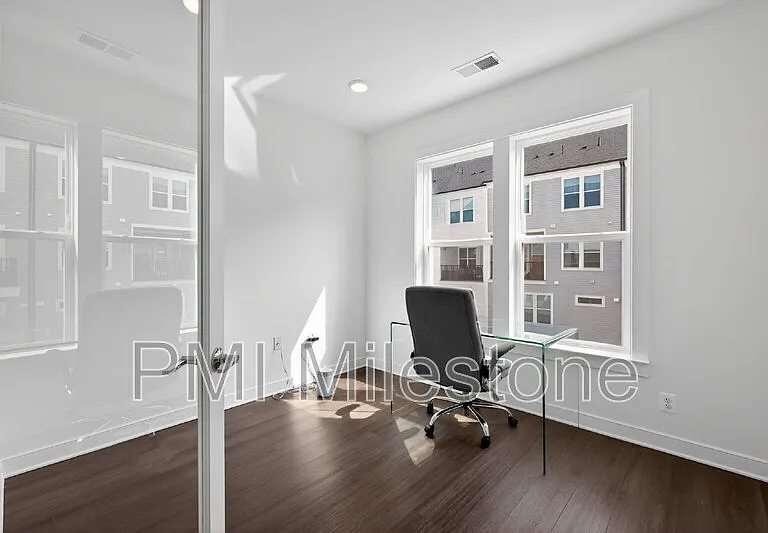 16162 Frederick Rd — Photo 29