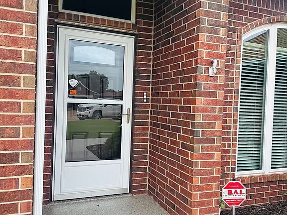 4th image of 4209 Stonewall Ct