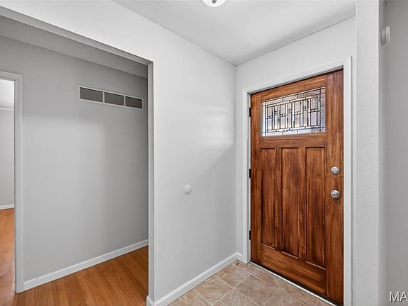 5th image of 1727 Schulte Hill Dr