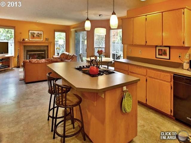 2nd image of 10523 SW 30th Ave