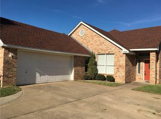 1220 Olde Towne Dr, Irving, TX 75061