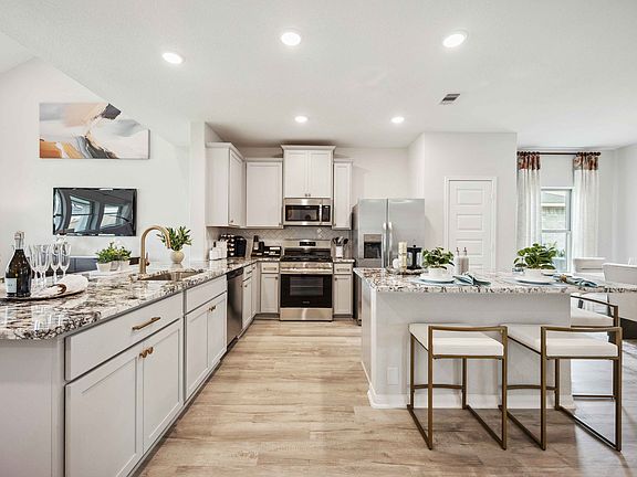 Pearlbrook Model Home - Hamilton - Kitchen